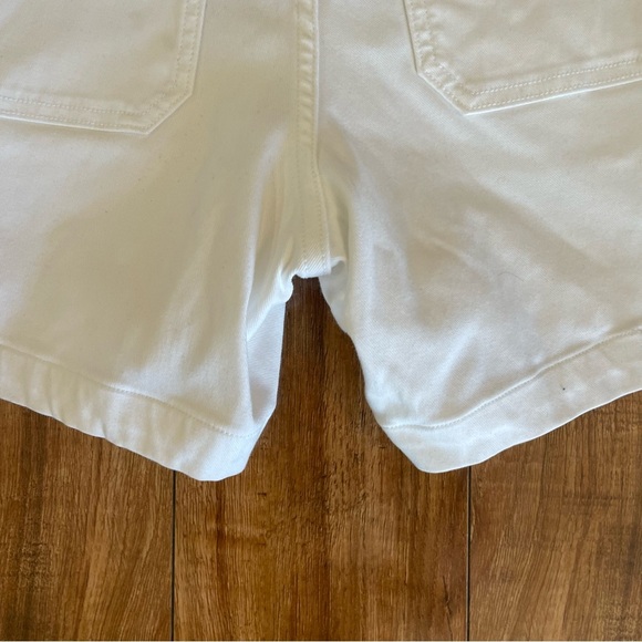 SPANX Women’s White High Waist Slimming Pull On Shorts Size Medium - Picture 7 of 10